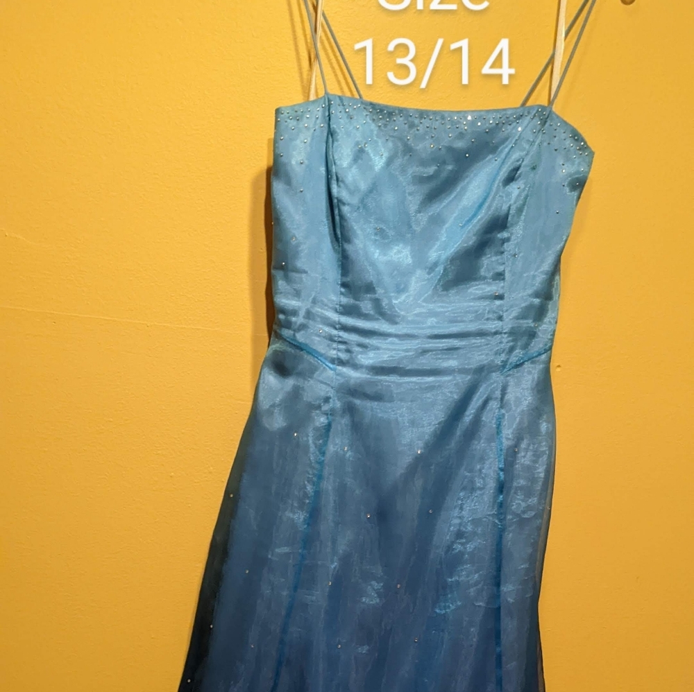 Blue/turquoise formal dress